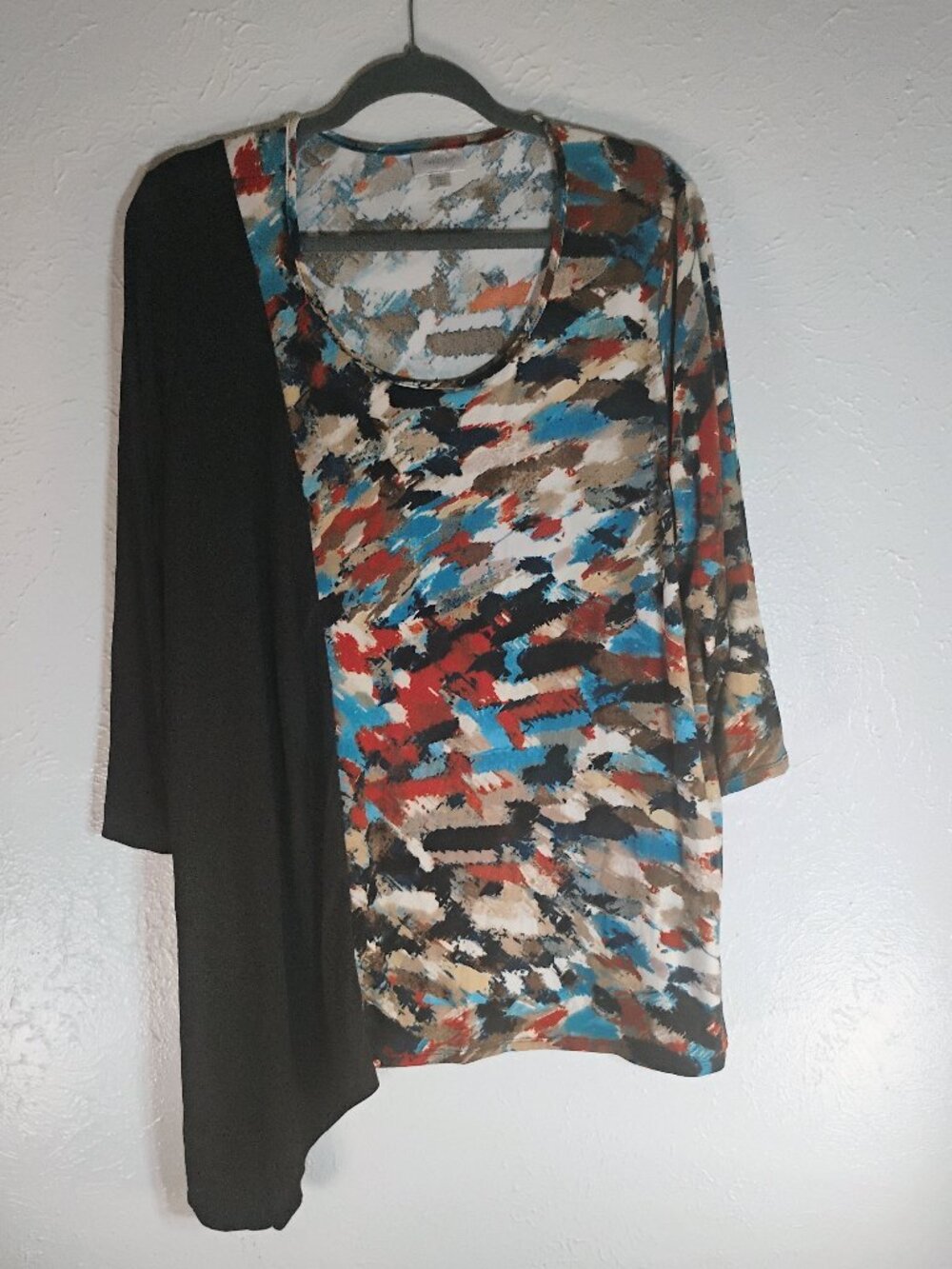 Avenue Color Block Tunic Women's Blouse – Plus Size 22/24 – Asymmetrical Hem